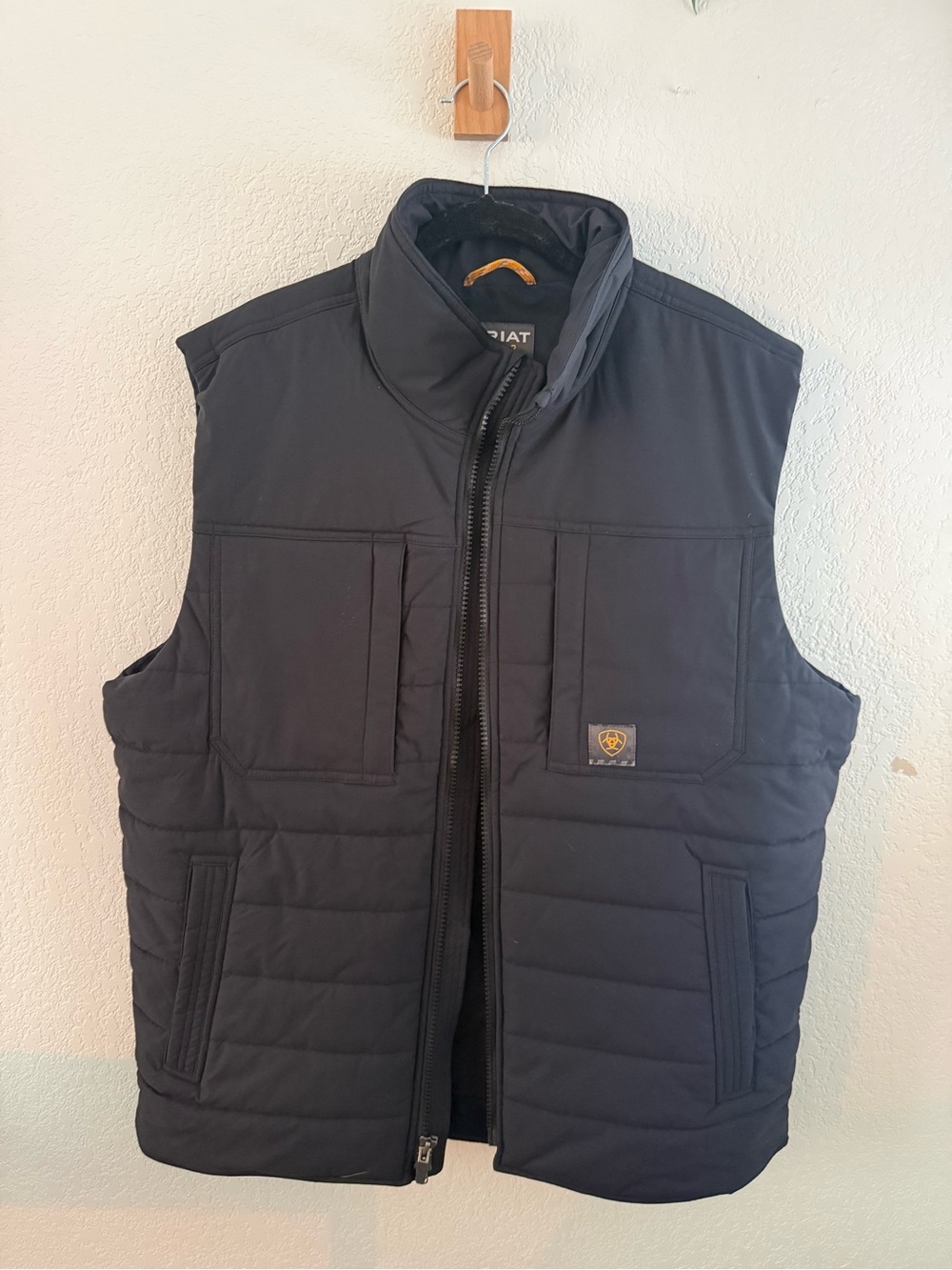 Ariat Men's Black Quilted Puffer Vest